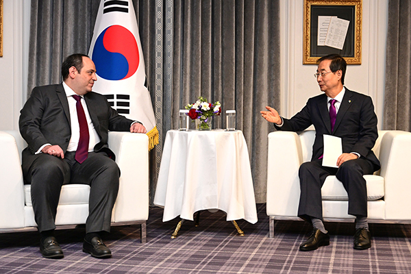 한 총리, BIE 총회 파리서 ‘2030 부산엑스포’ 유치 총력전